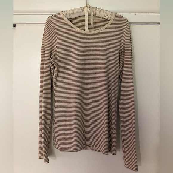 No Yank Scoopneck LS tee from Duluth Trading - Picture 1 of 5